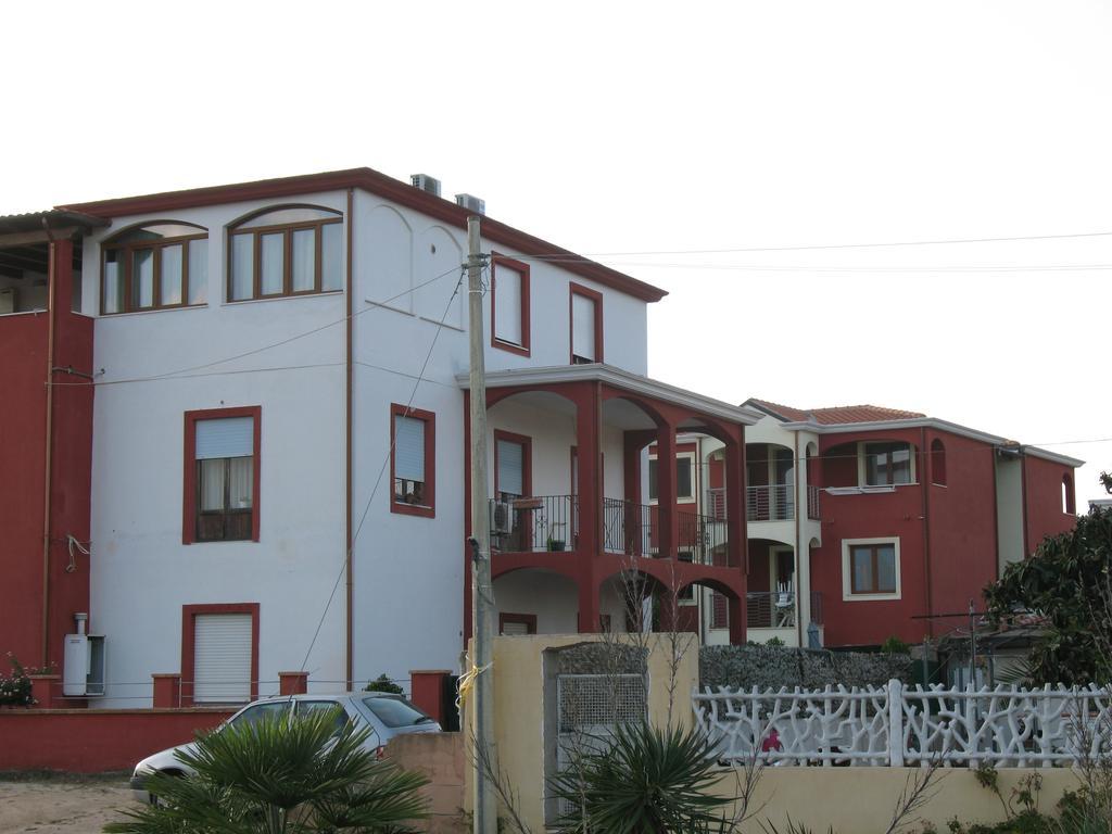 Entula Hotel Àrbatax Exterior foto